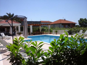  Apartments Zulim  Трогир